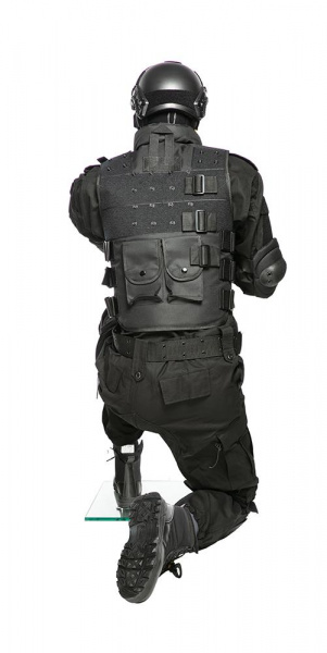 Мужской абстрактный сидячий манекен \ DQ-1